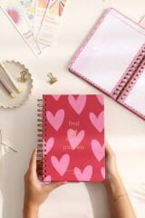 Matt Notebook 2025 Yılı A5 Haftalık Ajanda Spiralli 15x21 cm - 12 Aylık - Motivasyon Sayfalı Kalpler
