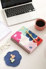 Matt Notebook 2025 Yılı A5 Haftalık Ajanda Spiralli 15x21 cm - 12 Aylık - Motivasyon Sayfalı Papatyalar