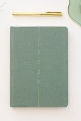 Matt Notebook 2026 Yılı A5 Keten Haftalık Ajanda 15x21 cm - 12 Aylık Yeşil