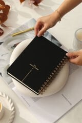Matt Notebook 2026 Yılı A5 Keten Ajanda Spiralli 15x21 cm - 12 Aylık Siyah