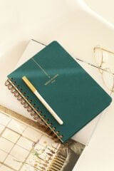 Matt Notebook 2026 Yılı A5 Keten Ajanda Spiralli 15x21 cm - 12 Aylık Koyu Yeşil