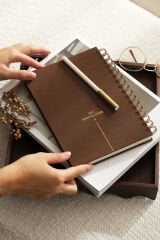 Matt Notebook 2026 Yılı A5 Keten Ajanda Spiralli 15x21 cm - 12 Aylık Kahverengi