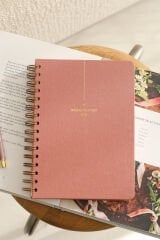 Matt Notebook 2026 Yılı A5 Keten Ajanda Spiralli 15x21 cm - 12 Aylık Pembe