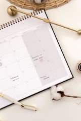 Matt Notebook 2025 Masaüstü Planlayıcı Takvim 25x35 cm - Siyah