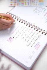 Matt Notebook 2026 Yılı Günlük Spiralli Ajanda 16x24 cm - 12 Aylık Kalpler