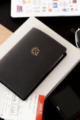 Matt Notebook Pasaport Kılıfı Siyah