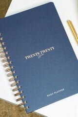 Matt Notebook 2026 Yılı Günlük Spiralli Ajanda 16x24 cm - 12 Aylık Lacivert