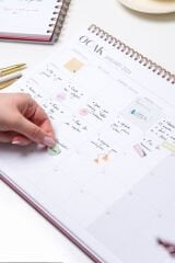 Matt Notebook 2026 Masaüstü Planlayıcı Takvim 25x35 cm - Bordo