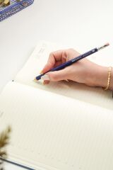 Matt Notebook 2026 Yılı Günlük Ajanda 16x24 cm - 12 Aylık Lacivert