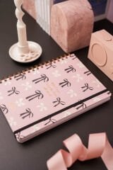 Matt Notebook B5 17x24 cm Spiralli Lastikli Noktalı Tarihsiz Not Defteri Fiyonklar