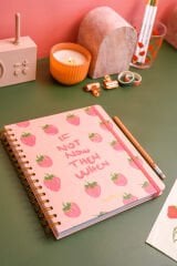 Matt Notebook 19x21 cm Kare Lastikli Spiralli Sert Kapak Not Defteri Çizgili Çilek