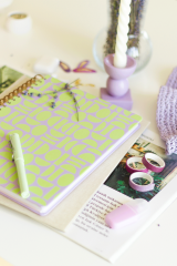 Matt Notebook 20x28 cm A4 Lastikli Spiralli Sert Kapak Not Defteri Kareli