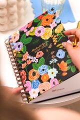 Matt Notebook 2025-2026 A5 Akademik Ajanda Spiralli 15x21 cm -13 Aylık- Siyah Çiçekler