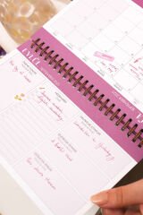 Matt Notebook 2025-2026 16 Aylık Akademik Masaüstü Planlayıcı Takvim Bordo