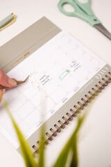 Matt Notebook 2025-2026 16 Aylık Akademik Masaüstü Planlayıcı Takvim Yeşil