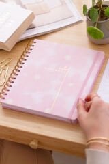 Matt Notebook 19x21 cm Kare Lastikli Spiralli Sert Kapak Not Defteri Çizgili