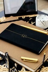 Matt Notebook 2026 Yılı Haftalık Keten Cep Ajandası 12 Aylık Siyah
