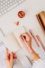 Matt Notebook 2026 Yılı Lastikli Günlük Cep Ajandası 12 Aylık Pembe