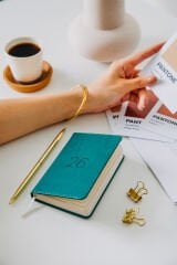Matt Notebook 2026 Yılı Lastikli Günlük Cep Ajandası 12 Aylık Koyu Yeşil