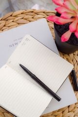 Matt Notebook 2026 Yılı Lastikli Günlük Cep Ajandası 12 Aylık Siyah