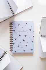 Matt Notebook A5 15x21 cm Spiralli Lastikli Noktalı Tarihsiz Not Defteri Arı