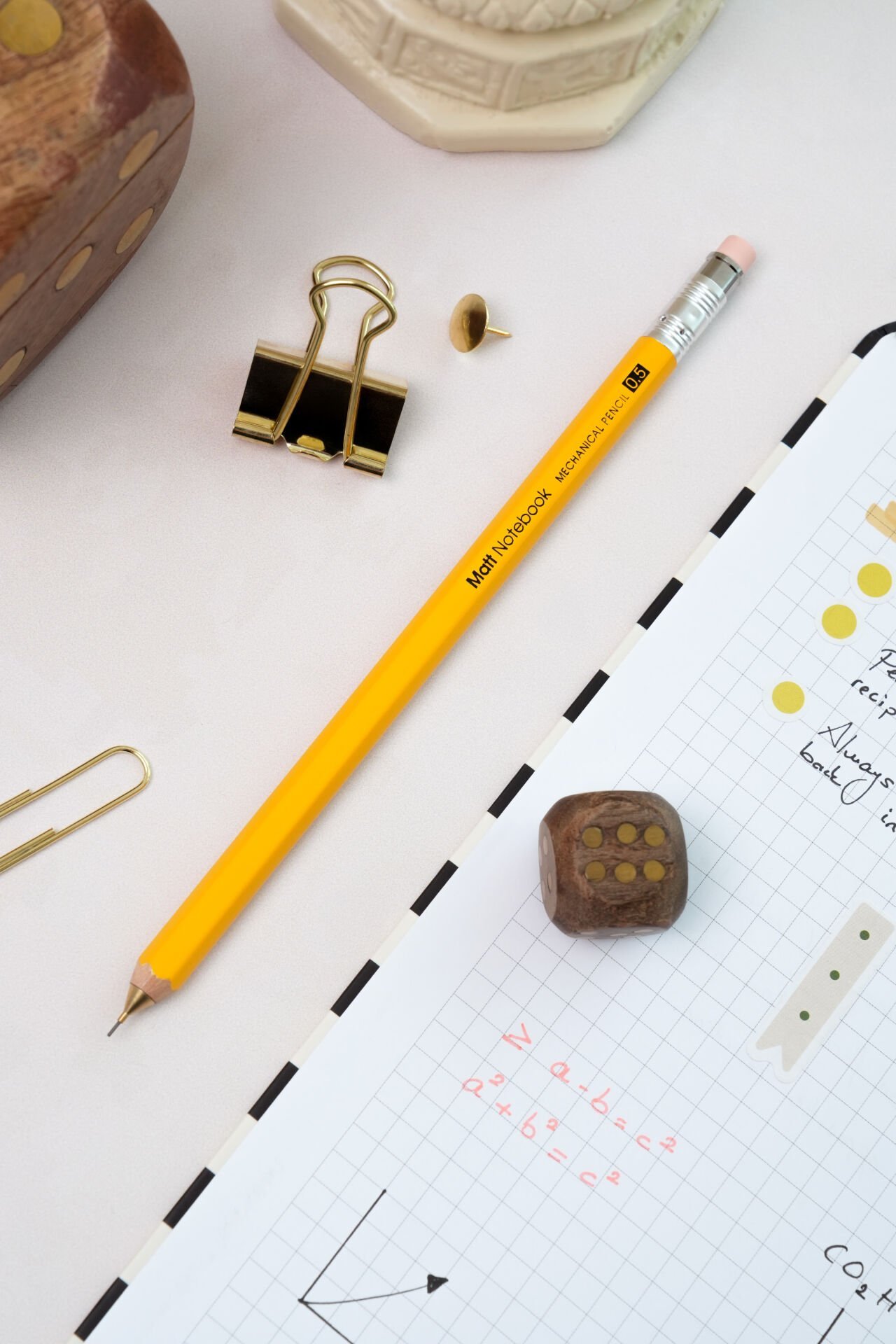 Matt Notebook Premium Ahşap Gövdeli Versatil Uçlu Kalem 0.5 mm Sarı